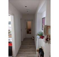 Schöne, helle 2-Zimmer-Wohnung mit Südbalkon & EBK - Duisburg Rheinhausen