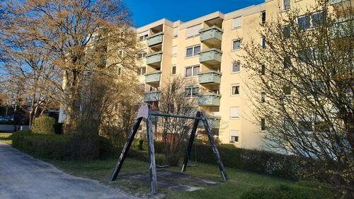 Foto - Ideal geschnittene 4,5 Zi.- Wohnung Tü-WHO von privat