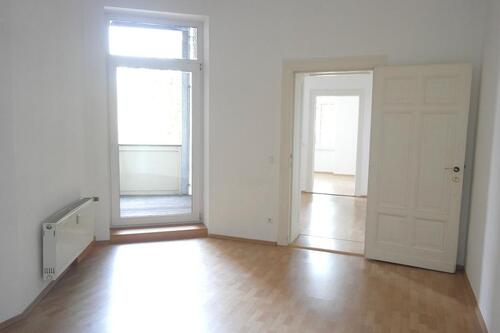 Foto - 5 Zimmer Erdgeschoßwohnung in Halle (Saale)