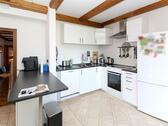 Foto - Großzügige Wohnung in ruhiger Lage von Angersbach mit Balkon & überdachtem Freisitz