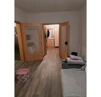 1Raum Wohnung Möbeliert - 246,00 EUR Kaltmiete, ca.  40,94 m² in Chemnitz (PLZ: 09126) Bernsdorf