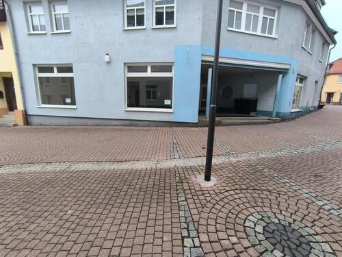 Foto - Laden, Gewerbeeinheit, Büro, Gewerbefläche, Geschäft, Lagerplatz
