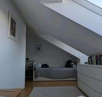 WG Zimmer in schöner Maisonette-Wohnung mit eigenem Bad - Unterföhring