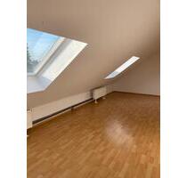 helle DG Whg. Schwebheim - 590,00 EUR Kaltmiete, ca. 55,00 m² in Schwebheim (PLZ: 97525) helle DG Whg. Schwebheim - 590,00 EUR Kaltmiete, ca. 55,00 m² in Schwebheim (PLZ: 97525)