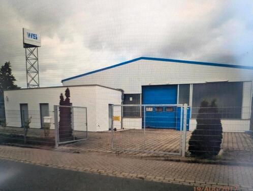 Foto - Freistehende Gewerbehalle mit Büroräumen inverkehrsgünstiger Lage