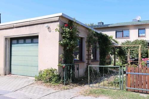 Foto - Reihenmittelhaus neben Saurierpark