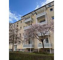 Provisionsfreie 2-Zimmer-Wohnung mit Balkon am Südpark in Erfurt