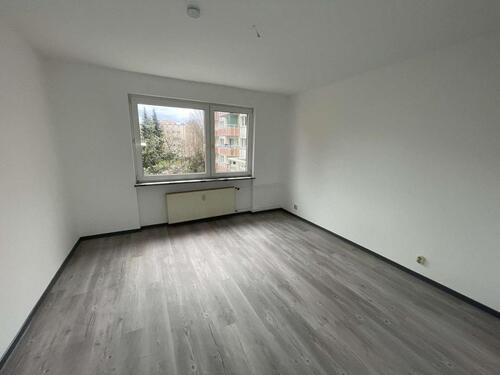 Foto - Sehr schöne 2 Zimmer Wohnung in gepflegtem Haus in OF Ost INKLUSIVE Stellplatz