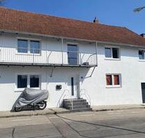 Zweifamilienhaus in Bogen - 395.000,00&nbsp;EUR Kaufpreis, ca.&nbsp; 210,00&nbsp;m&sup2; in Bogen (PLZ: 94327)
