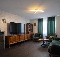 Großzügige Wohnung mit ca. 130 m² und eigener Sauna - Plauen Altstadt