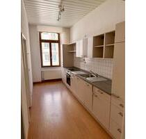 98qm Wohnung im Herzen von Plauen 3 Zimmer Bad Küche Einbauküche Balkon