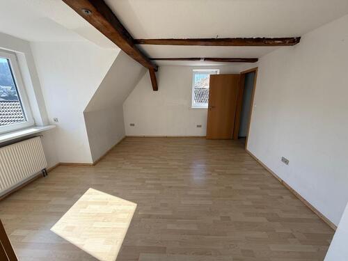 Foto - 5 Zimmer Etagenwohnung zur Miete in Helsa