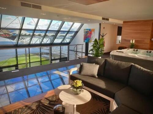 Foto - Wellness-Penthouse in einem Fußballstadion