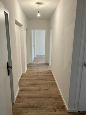 Foto - Helle Erdgeschosswohnung mit Balkon - Vollständig renoviert -