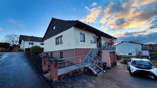 Foto - 4 Zimmer Einfamilienhaus zum Kaufen in Waldfischbach-Burgalben