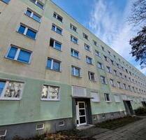 Zum wohlfühlen mit großem Balkon - frisch renoviert, moderner Fußboden - - Magdeburg Hopfengarten