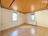 Foto - 5 Zimmer Maisonettenwohnung zur Miete in Hohndorf
