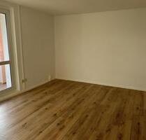 Mit Balkon und neu saniert! - 245,00 EUR Kaltmiete, in Bad Dürrenberg (PLZ: 06231)