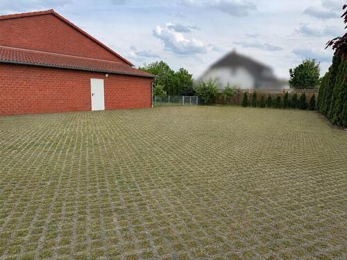 Foto - Abstellplatz für Wohnwagen Camper Wohnmobil Boot Anhänger etc.