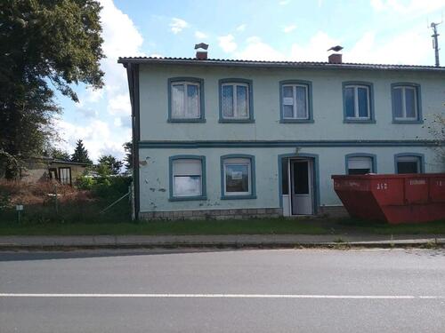 Foto - Mehrfamilienhaus mit Nebengebäuden
