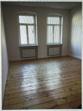 Foto - Hochwertig sanierte 3 Zimmer Altbauwohnung mit Dielenboden