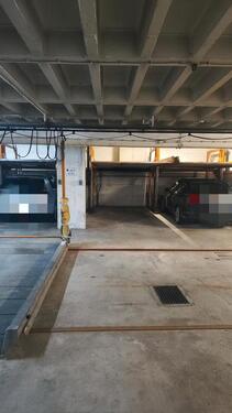 Foto - Tiefgaragenstellplatz Duplex - 90,00 EUR Miete,