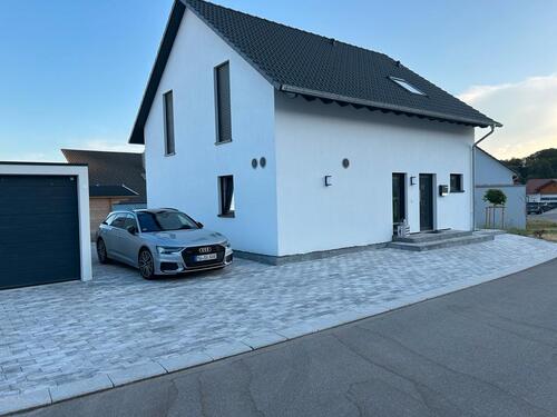 Foto - Neuwertiges Einfamilienhaus in ruhiger Lage