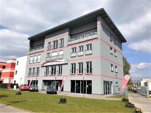 Foto - Hell-freundliche Gewerbeeinheit, 72 m², 2 Büroräume, Küche, WC, Fahrstuhl, 2. OG, TOP-Lage Spandau