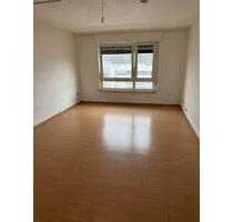 1-Zimmer-Wohnung mit Küche Bad und Balkon in Offenbach am Main