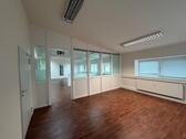 Foto - Büro in Bad Bramstedt 120,00 m² 6,0 pro m² 3 Stellplätze Kostenfrei