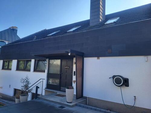 Foto - Großzügiges Zweifamilienhaus - 445.000,00&nbsp;EUR Kaufpreis, ca.&nbsp; 270,00&nbsp;m&sup2;