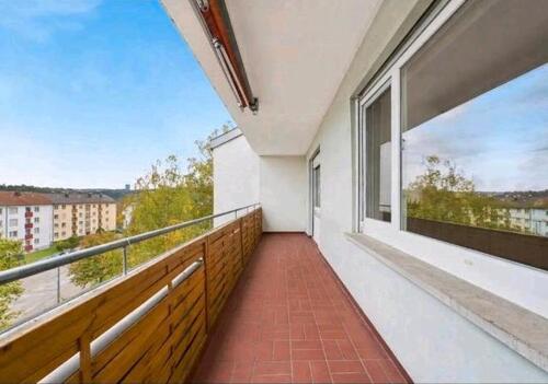 Foto - Sehr gepflegte 3,5 Zimmerwohnung in Oberesslingen