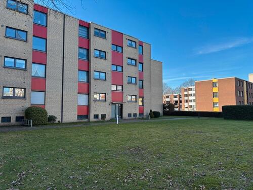 Foto - 3-Zimmer Wohnung im 3.OG, Balkon, EBK, Tiefgarage, KR-Fischeln