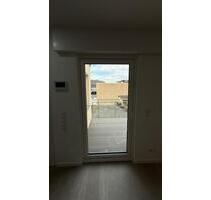 komplett sanierte 2,5-Zimmer Wohnung (OG) - mit Balkon in Andernach