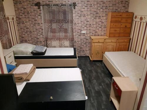 Foto - WG-geeignete Wohnung mit separatem Eingang und grunstück