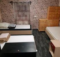 WG-geeignete Wohnung mit separatem Eingang und grunstück - Altmannstein