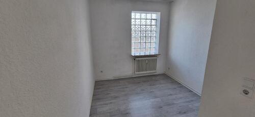 Foto - 3-Zimmer Wohnung - 500,00&nbsp;EUR Kaltmiete, ca.&nbsp; 83,00&nbsp;m&sup2;