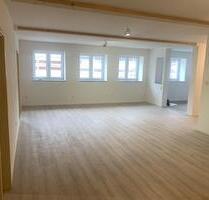 Neubauwohnung mit EBK ERSTBEZUG großzügig und hell im EG - Burgkunstadt