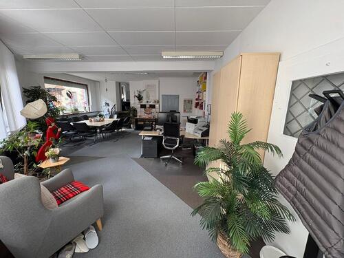 Foto - Büro-Praxisfläche im Ortskern Fränkisch-Crumbach (keine Gastro)