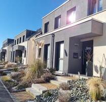 Neubau 4,5 Zim-Whg. RH in Crimmitschau, Bebelstraße inkl. Kaminofen zu vermieten