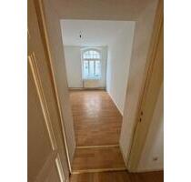 3-Zimmer Wohnung, WG-geeignet, Wohnküche, Wannenbad, WC extra - Halle (Saale) Damaschkestraße