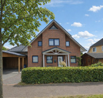 EFH 6,5 Zimmer Haus in Kaltenkirchen 202 m² Wohnf 831 m² Grundst.