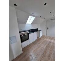 Dachwohnung - 500,00&nbsp;EUR Kaltmiete, ca.&nbsp; 30,00&nbsp;m&sup2; in Schwarzenbach an der Saale (PLZ: 95126) Fletschenreuth