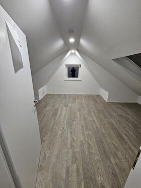 Foto - 2 Zimmer Dachgeschoßwohnung zur Miete in Eislingen (Fils)