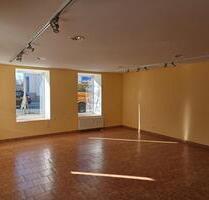 Mittendrin, statt nur dabei ! Schöne Gewerbefläche in gut frequentierter Lage! - Coswig