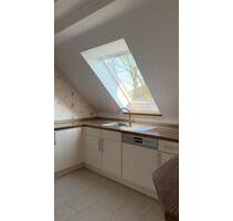 Große helle 4-Zimmer-DG-Wohnung (120 m²) mit Balkon in Gütersloh