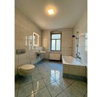 Einladende 2-Zi Altbauwohnung mit Balkon, EBK und Stellplatz auf dem Grundstück in ruhiger Lage - Dresden Blasewitz