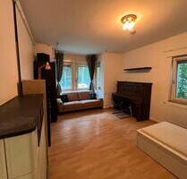 WG Zimmer in ruhiger Lage zu vermieten - Stuttgart Zuffenhausen