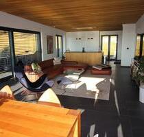 Hochwertiges, exclusives Penthouse in beliebter Wohngegend von Deggendorf zu vermieten.