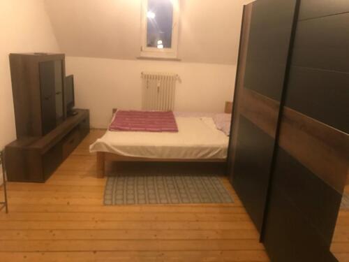Foto - 1 Zimmer Dachgeschoßwohnung zur Miete in Bonn